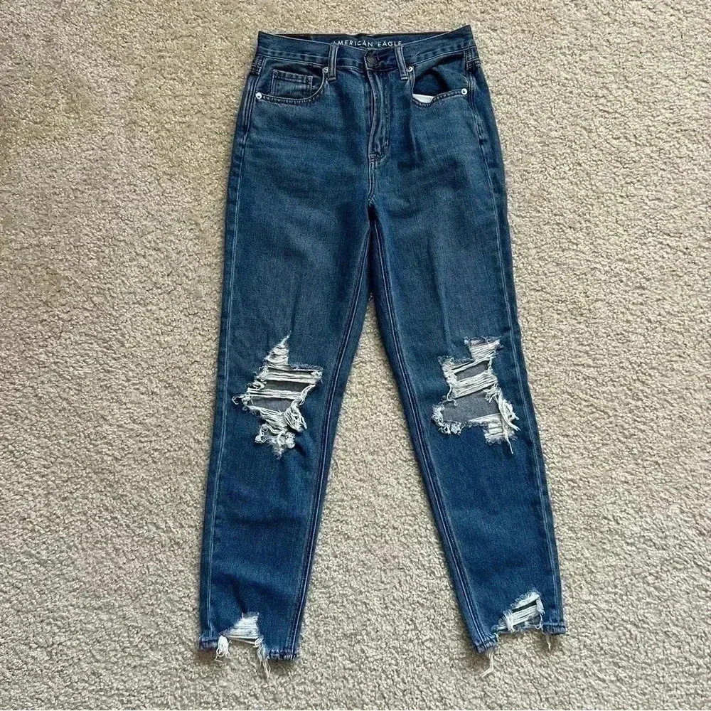 American Eagle Outfitters A.E. Women’s High Rise Mom Jeans Pants Size 2